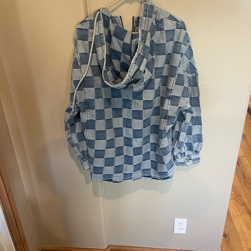 Stylish Blue Checkered Women's Hoodie - Picture 2 of 4